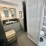 Cozy Apt Canal Saint Martin